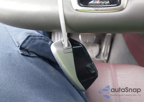 2023 BMW I7 xDrive60 z USA, uszkodzony, nr VIN WBY53EJ01PCN77765